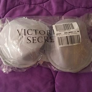 BRAND NEW Body By Victoria 36DD